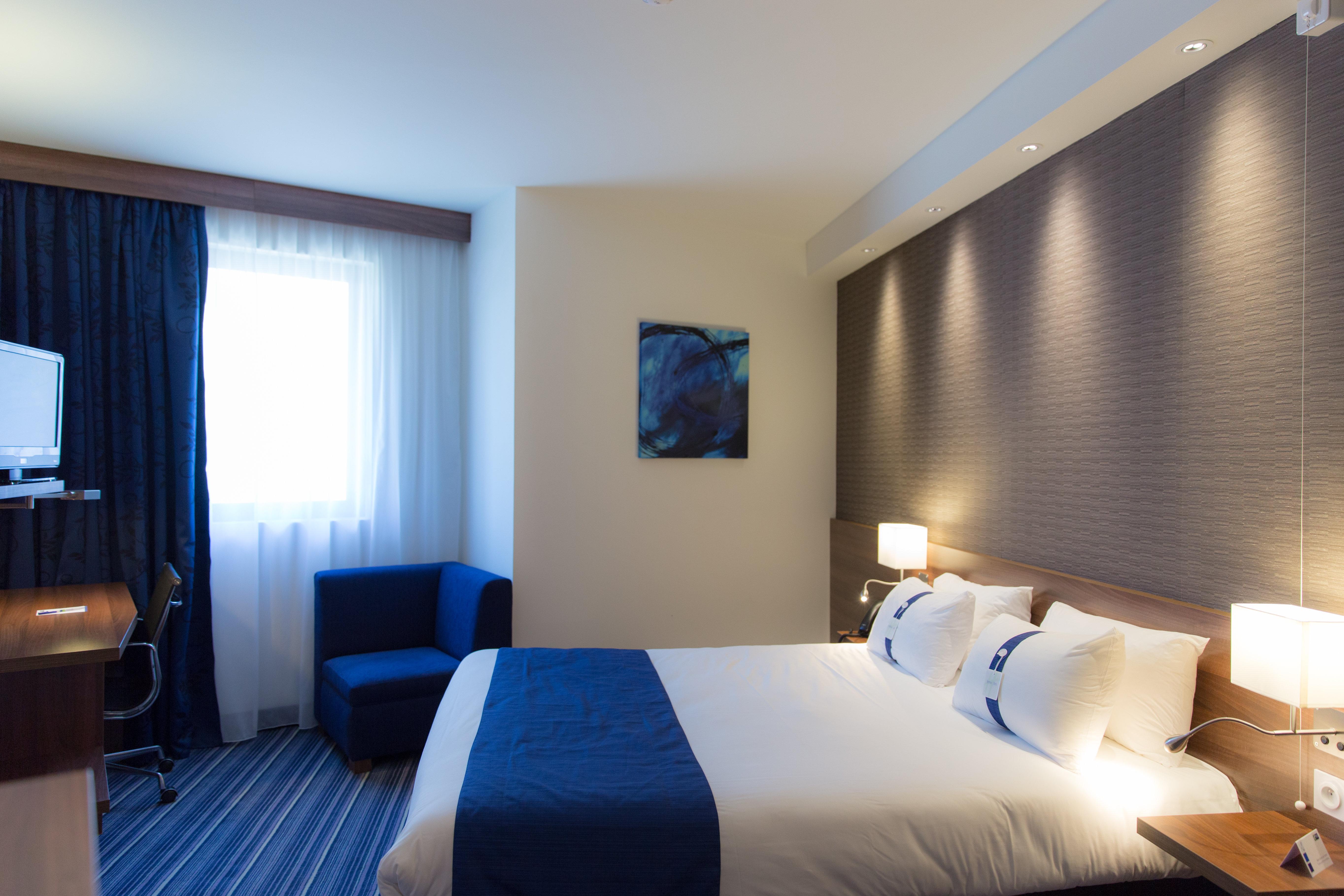 Express - Est By Ihg