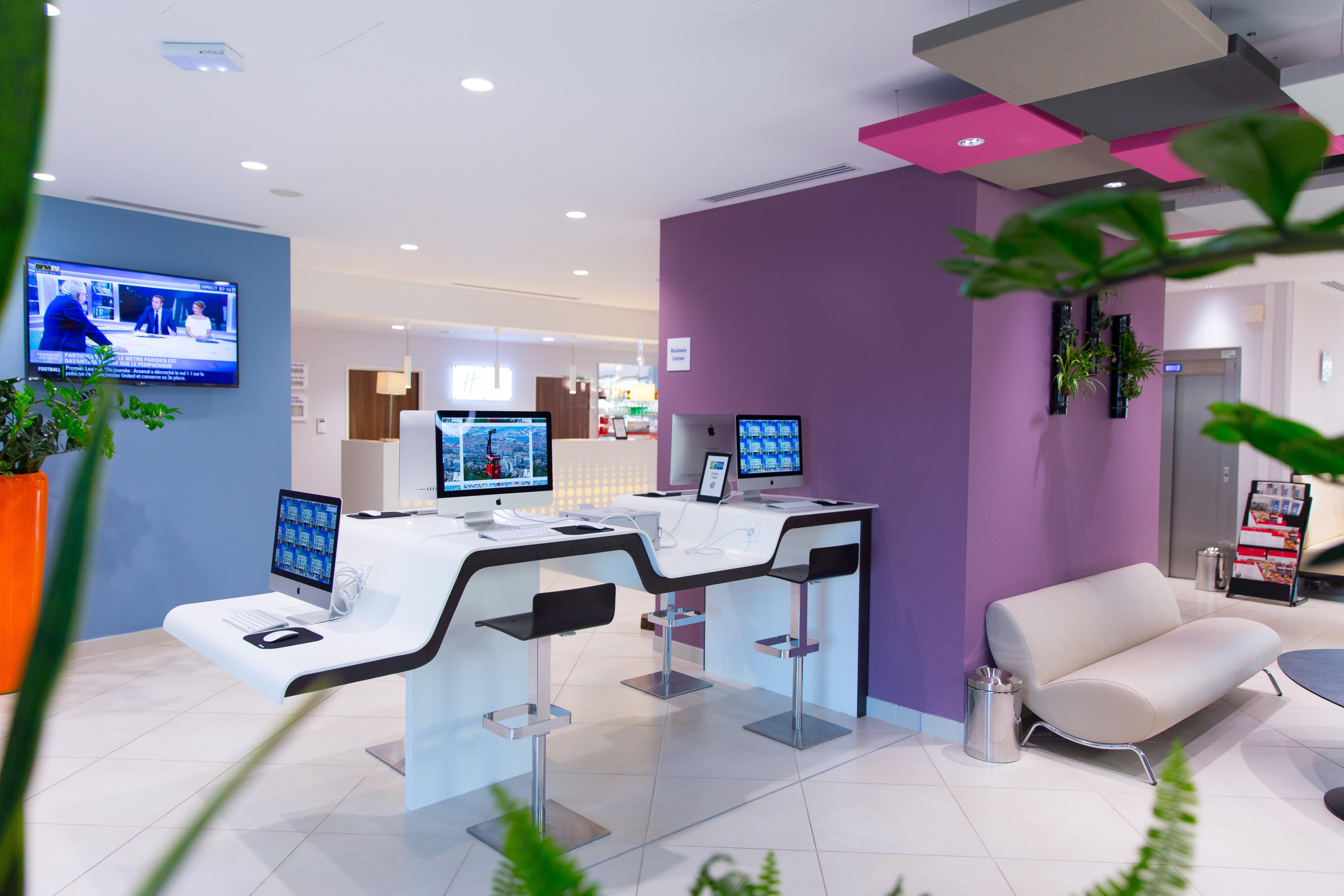 Express - Est By Ihg