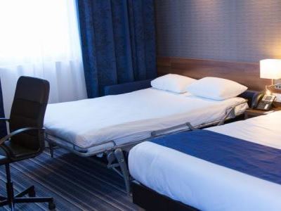 Express - Est By Ihg